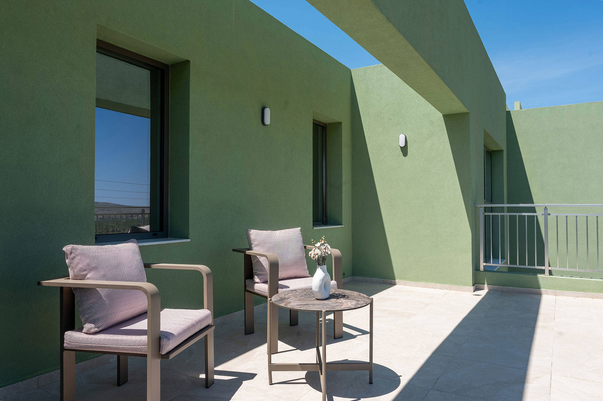 

Adorian-Suites-Crete-1330.jpg