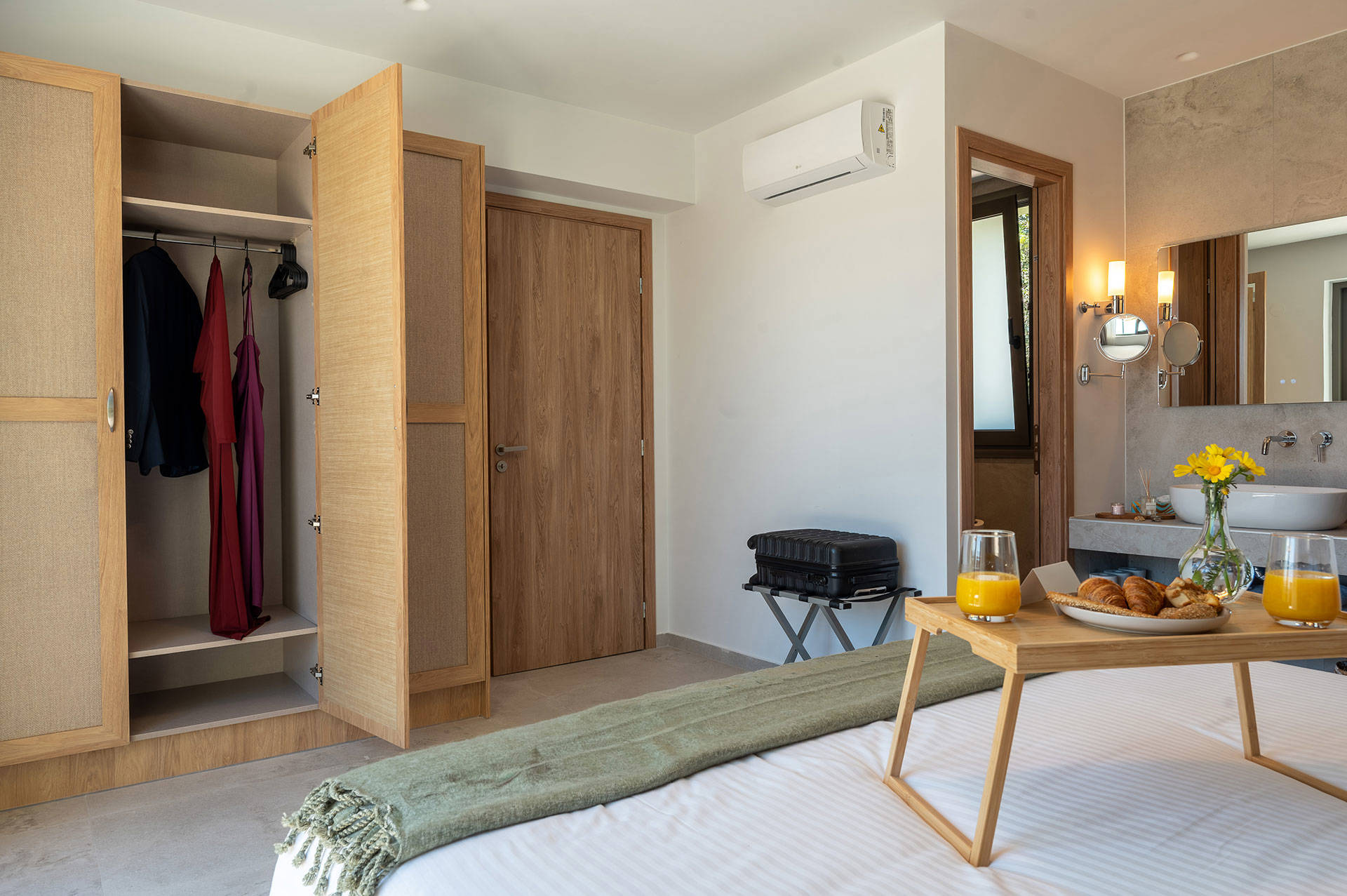 

Adorian-Suites-Crete-1166.jpg