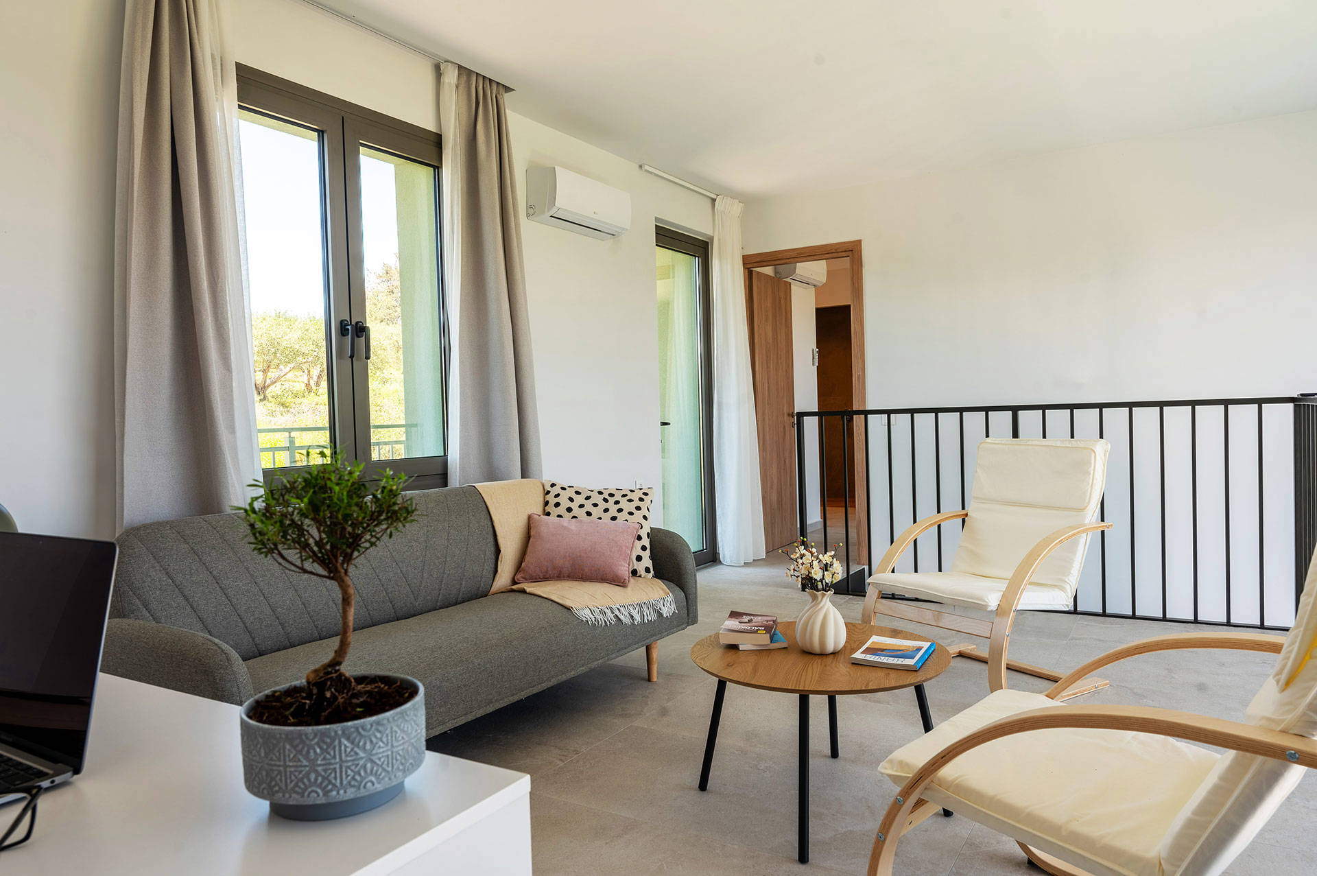 

Adorian-Suites-Crete-1246.jpg